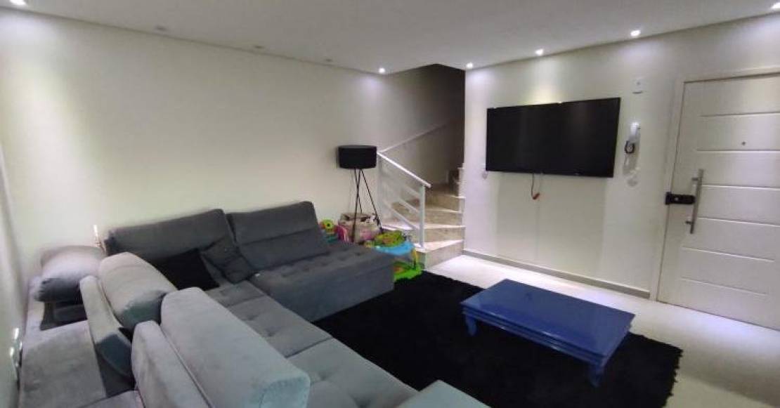 https://custodioimoveis.com/cobertura/jpg/1110x581/4090/49184