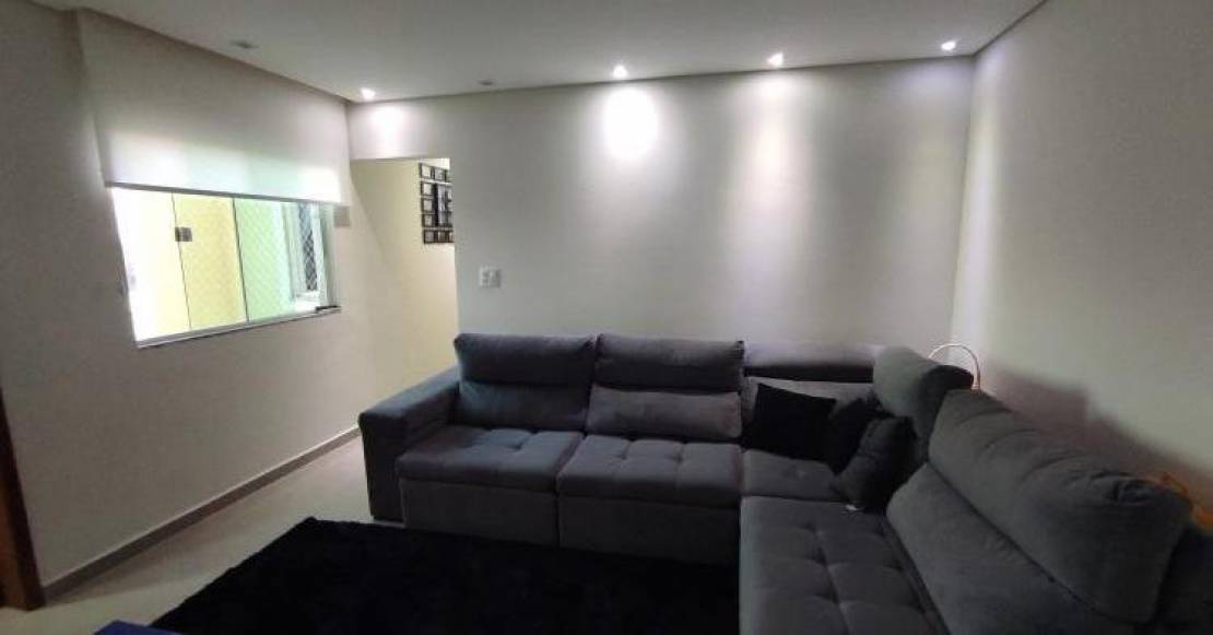 https://custodioimoveis.com/cobertura/jpg/1110x581/4090/49185