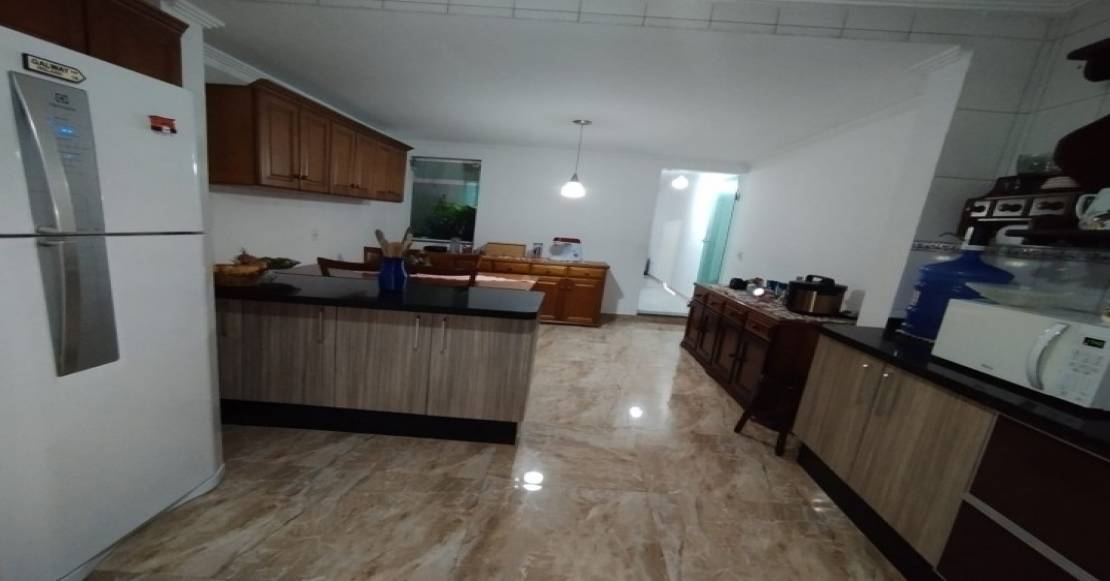 https://custodioimoveis.com/sobrado/jpg/1110x581/4083/49024