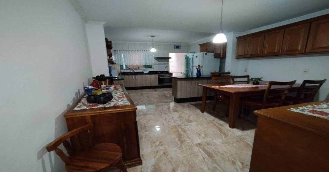 https://custodioimoveis.com/sobrado/jpg/1110x581/4083/49027