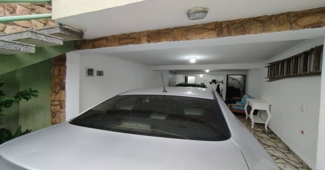 https://custodioimoveis.com/sobrado/jpg/1110x581/4083/49037