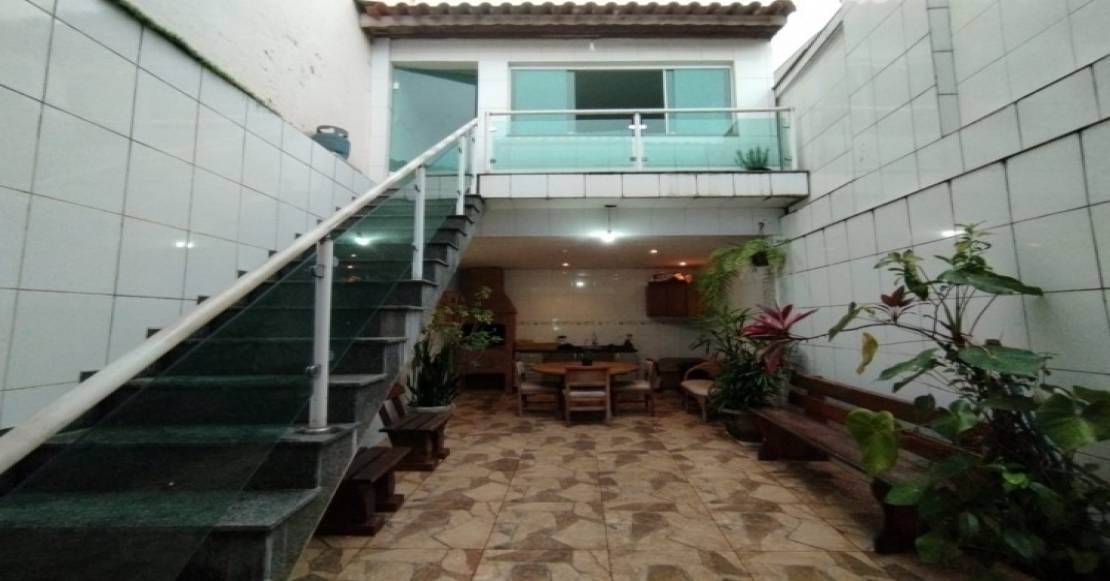 https://custodioimoveis.com/sobrado/jpg/1110x581/4083/49040