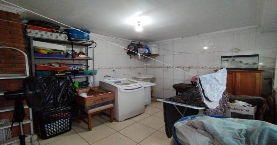https://custodioimoveis.com/sobrado/jpg/1110x581/4083/49052
