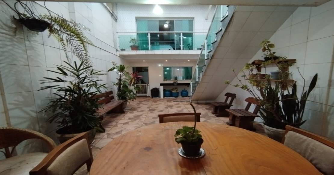 https://custodioimoveis.com/sobrado/jpg/1110x581/4083/49055