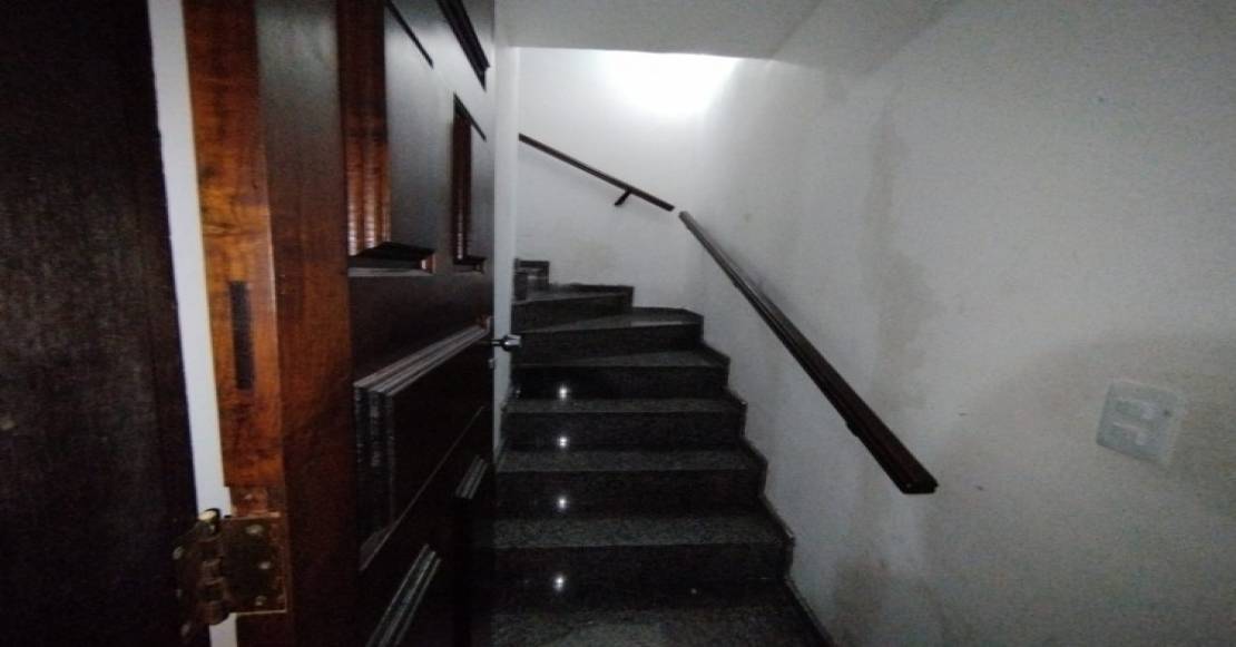 https://custodioimoveis.com/sobrado/jpg/1110x581/4083/49056
